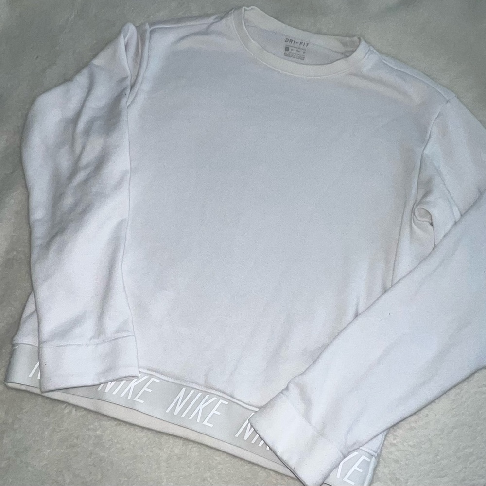 Nike Dri-Fit White Long Sleeve Thermal (w Pockets)
